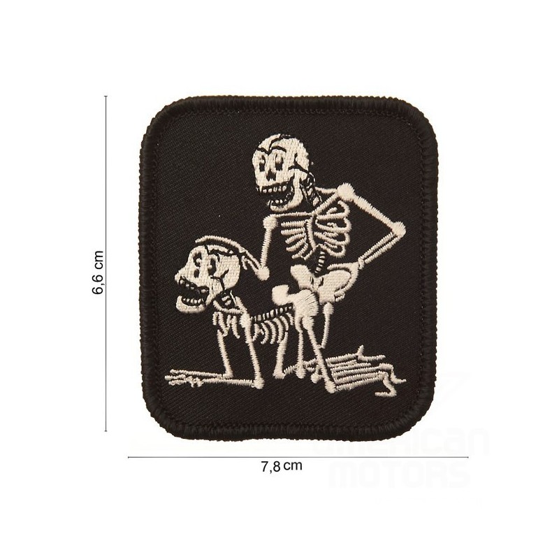 NASZYWKA PATCH TWO SKELETONS