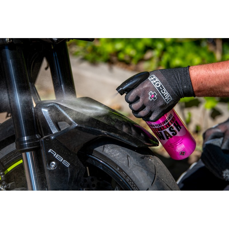 Muc-Off 1132 - Preparat do skutecznego mycia motocykla bez użycia wody - 750ml - High Performance Waterless Wash